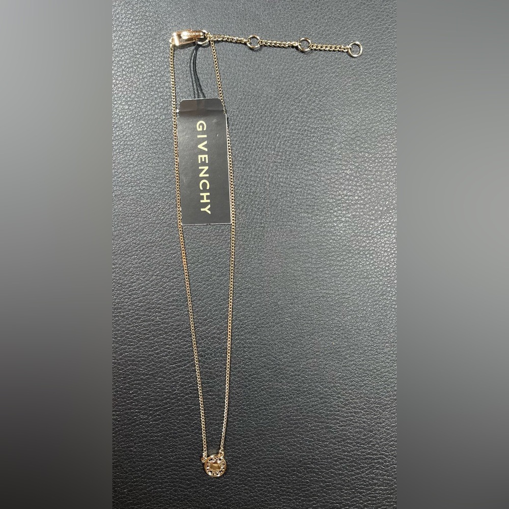 🔥🖤NWT Givenchy Necklace 🔥🔥🔥
